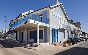 Les Flots - Hôtel et Restaurant face à l'océan - Châtelaillon-Plage